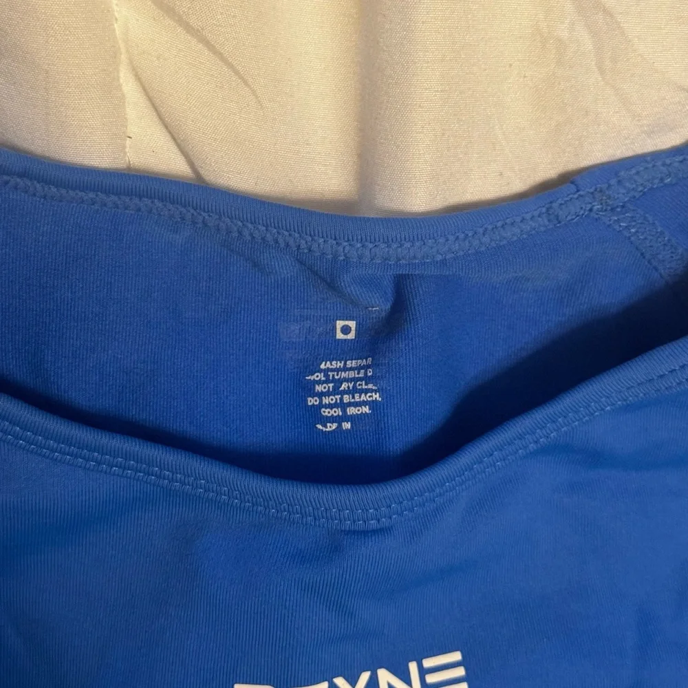 DFYNE - Picture 3 of 3